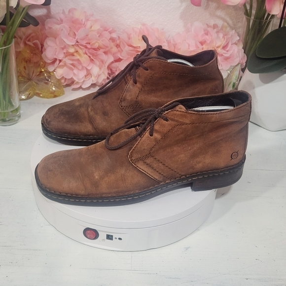 Born Men's Ankle Boots Leather Brown Distressed Lace Up Chukka Sz 10.5 - Picture 1 of 14